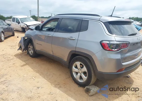 2021 Jeep Compass Latitude Fwd z USA, uszkodzony, nr VIN 3C4NJCBB8MT527053